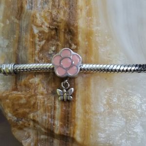 💫Free Halia flower and tiny butterfly charm💫